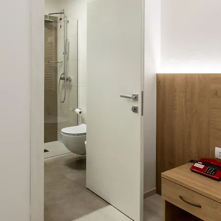 Venezia Hotel 3*