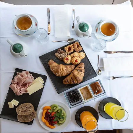 Venezia Hotel 3*